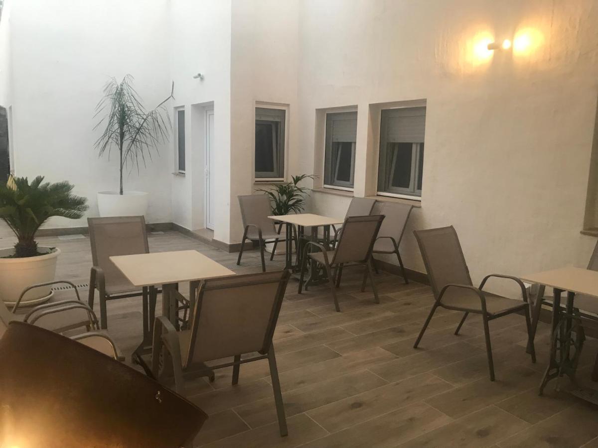Hostal Cal Xot El Poble Nou del Delta Exterior foto